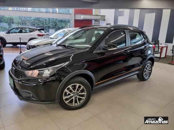 FIAT ARGO 1.3 FIREFLY FLEX TREKKING CVT FIAT ARGO 1.3 FIREFLY FLEX TREKKING CVT